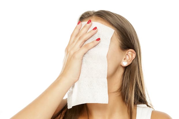 Should You Wash Your Face After Using A Face Wipe?